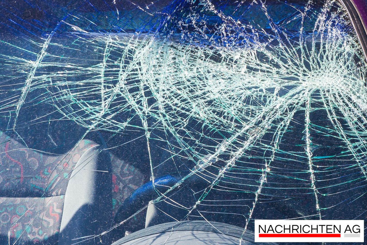 Tragischer Unfall in Seugast: 18-Jähriger stirbt bei Schleuderfahrt!